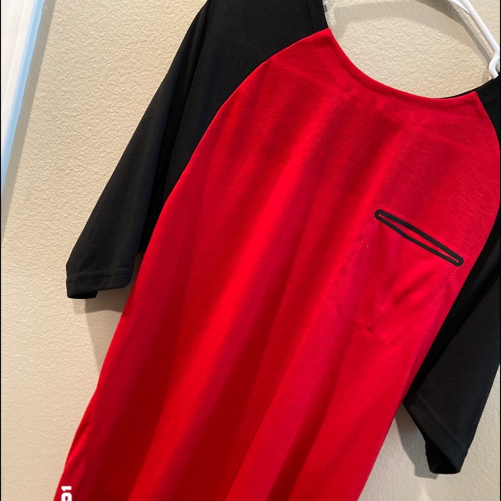 Red Tee